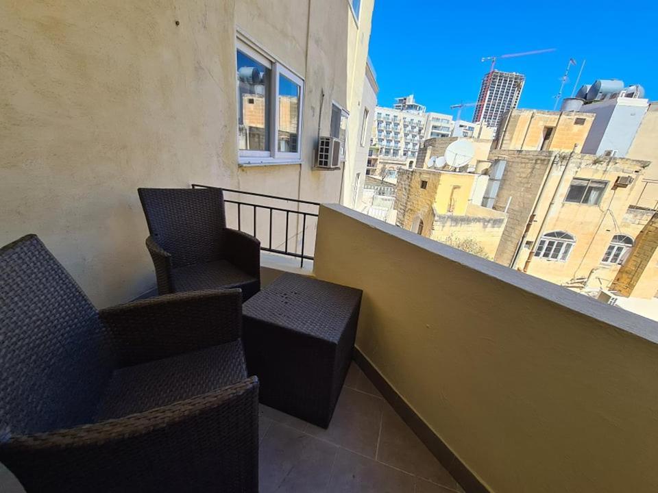 St Julians Central 2 Bedroom Apartment Saint Julian's Exterior photo